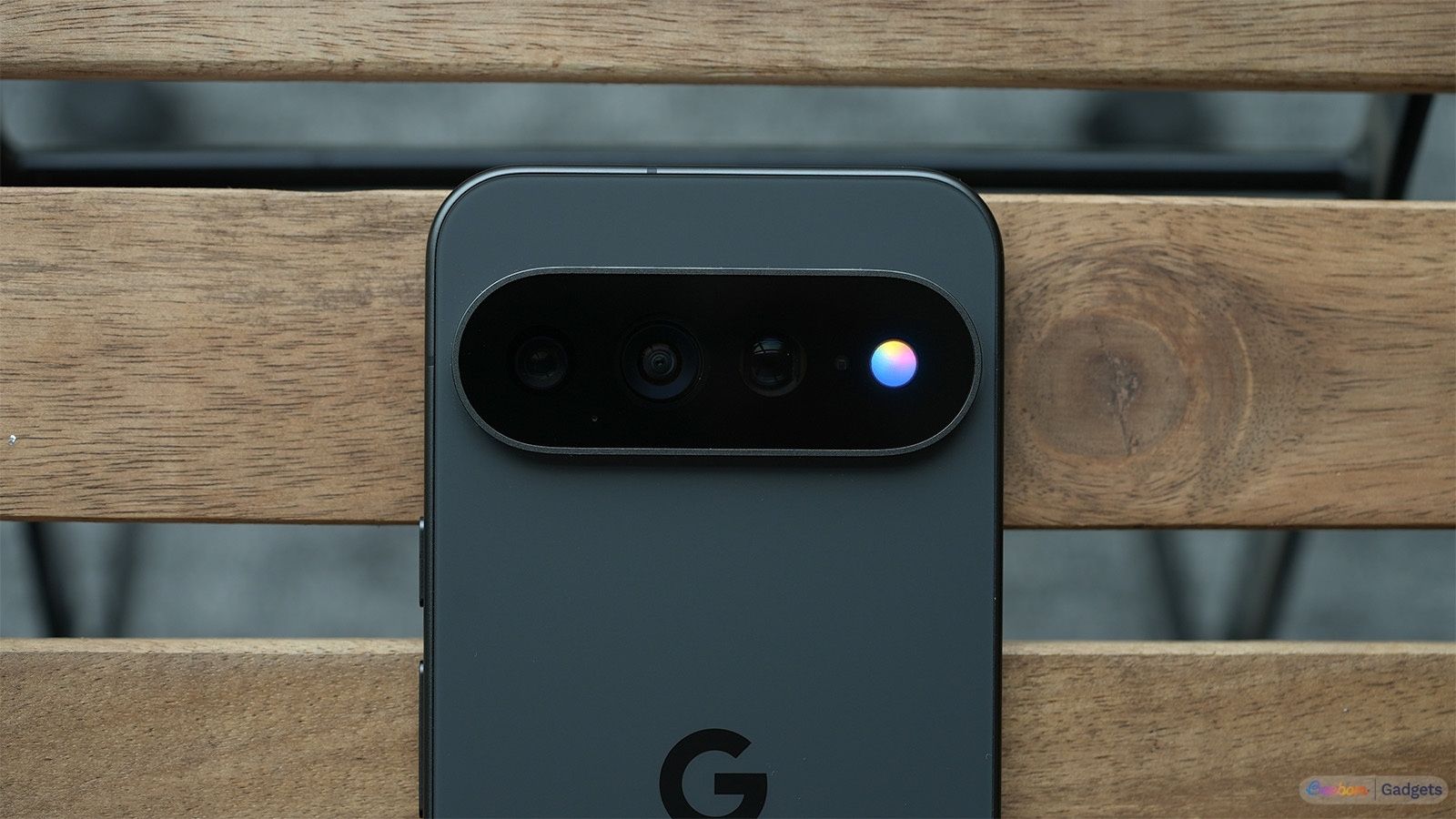 Pixel 11 Pro XL HiLight feature close up