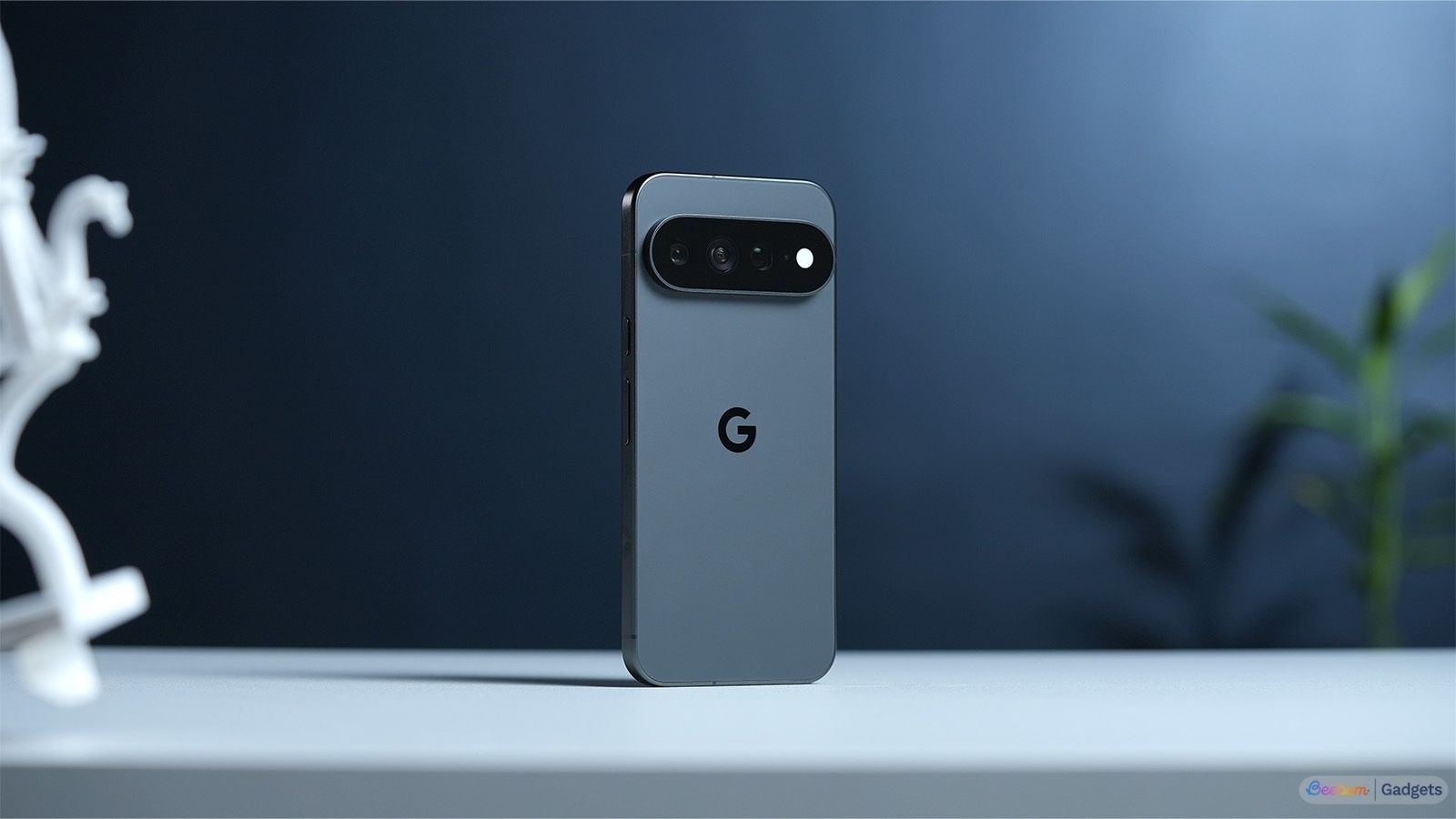 Pixel 11 Pro XL Obsidian back and frame matte design showcased