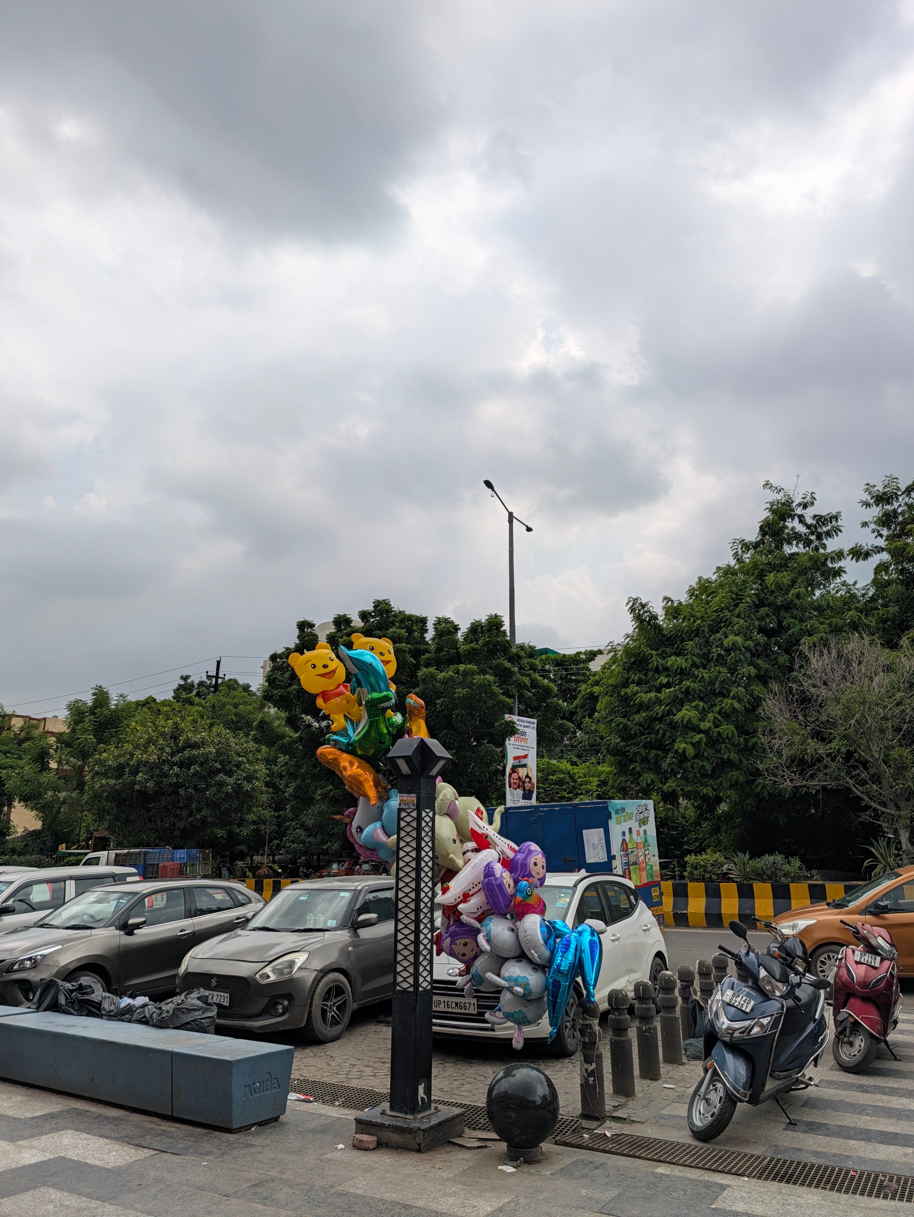 Pixel 11 Pro XL ultrawide day shot toy balloon