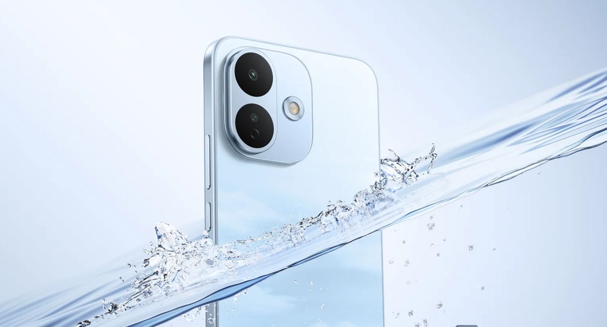 Redmi Note 17 Pro hit with a splash of water to show that it is water proof