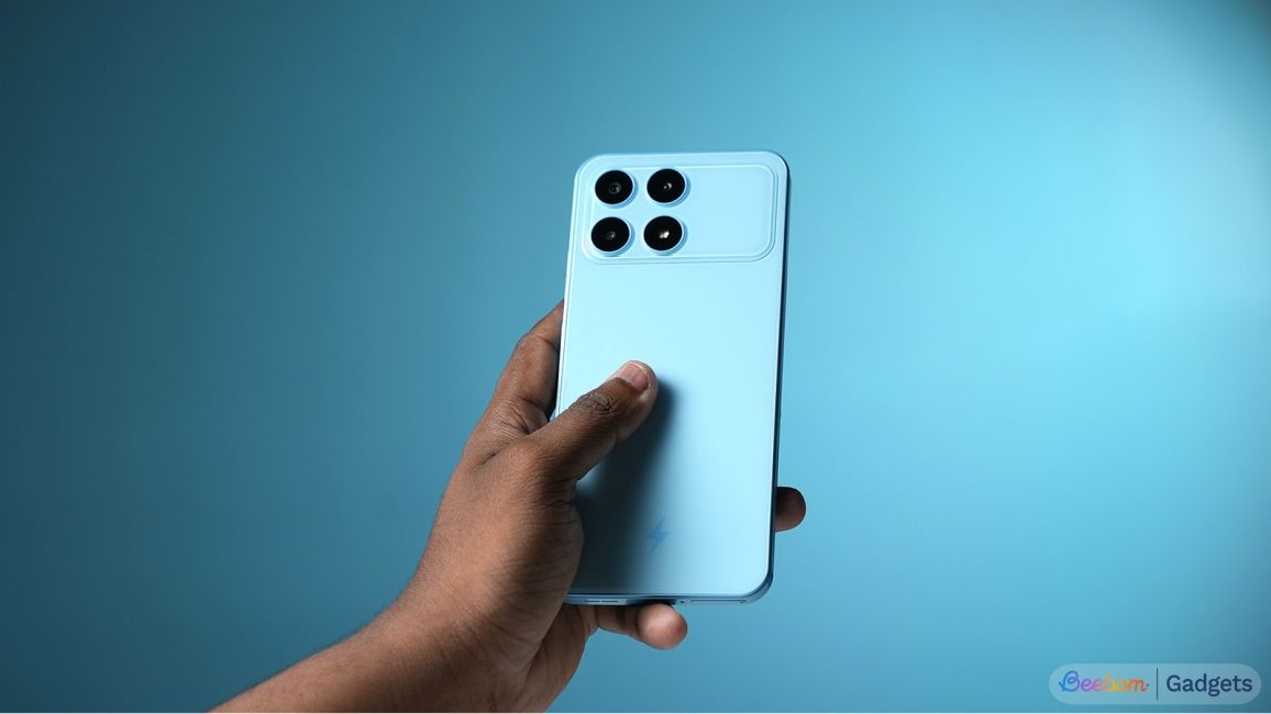 handheld shot of the boltt ace showing the back design