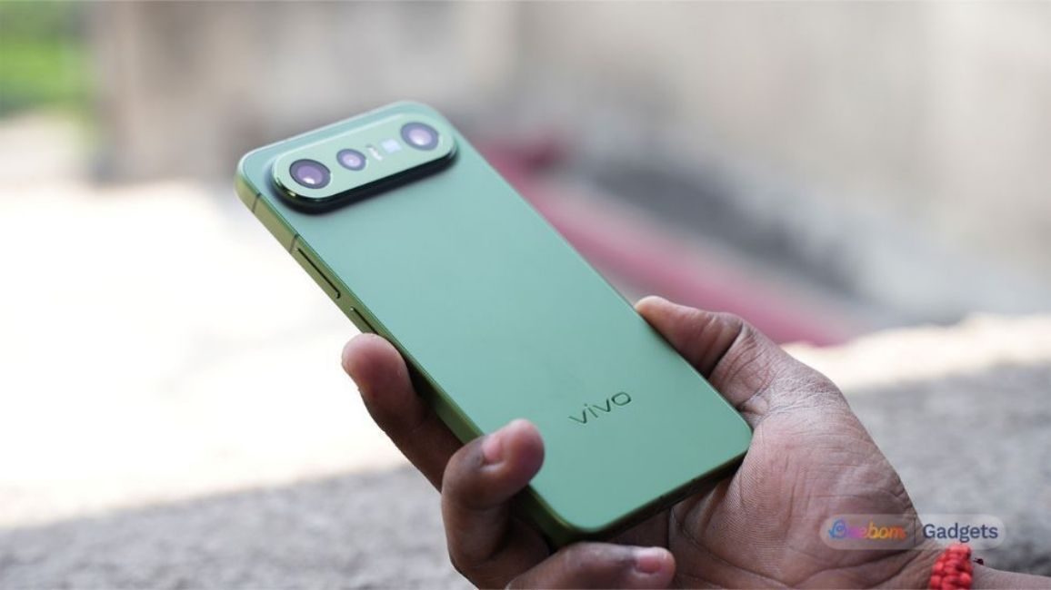 Hands-on shot of the Vivo X300 FE Hands-on shot of the Vivo X300 FE