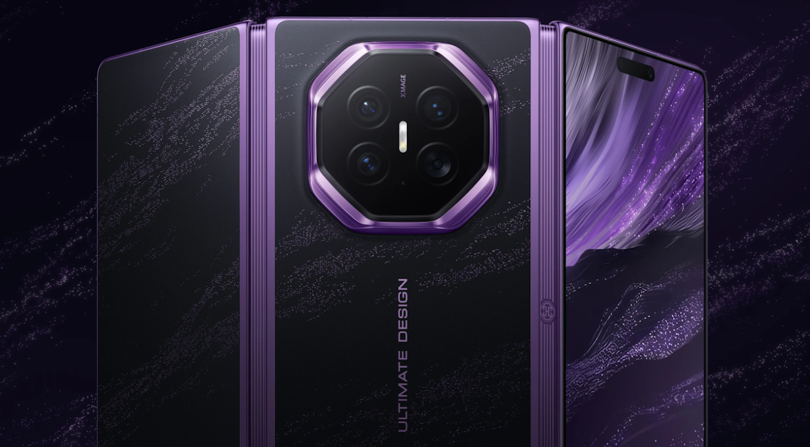 Huawei Mate XT 2 Ultimate Design hinge showcased while partially folded