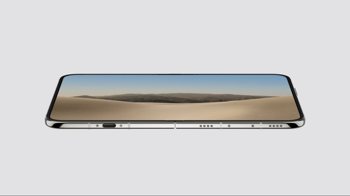 iPhone Duo Flat inner display showcase