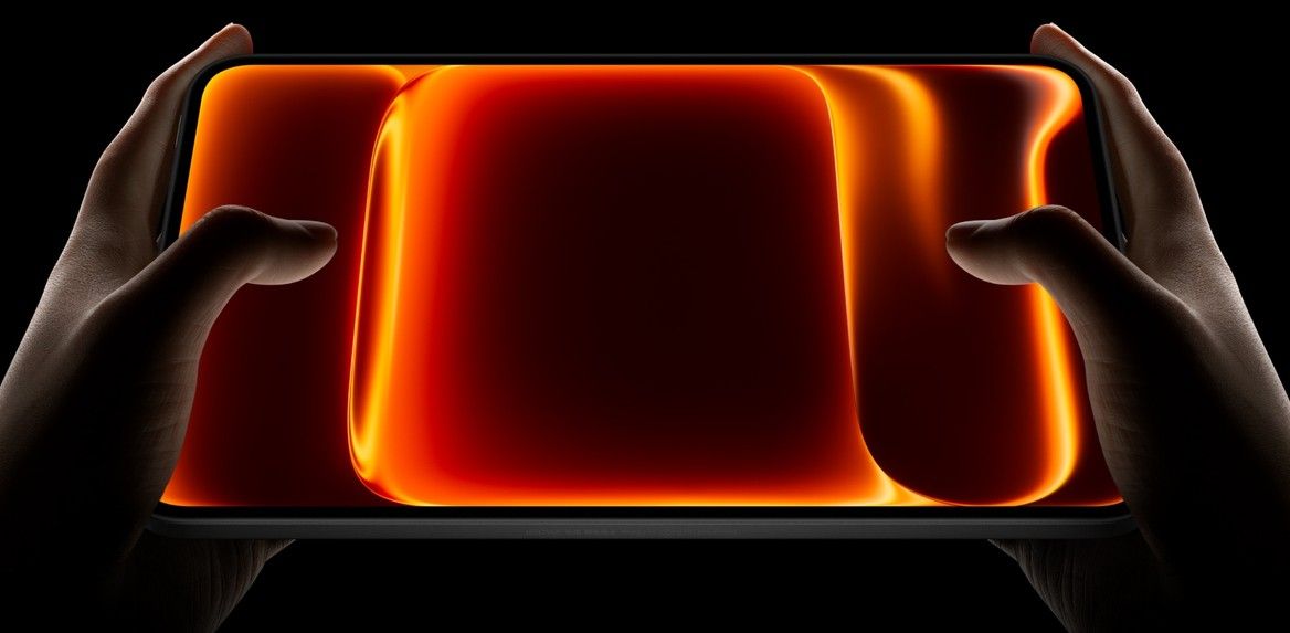 iQOO Pad Ultra held in hand horizontally from the front iQOO Pad Ultra held in hand horizontally from the front