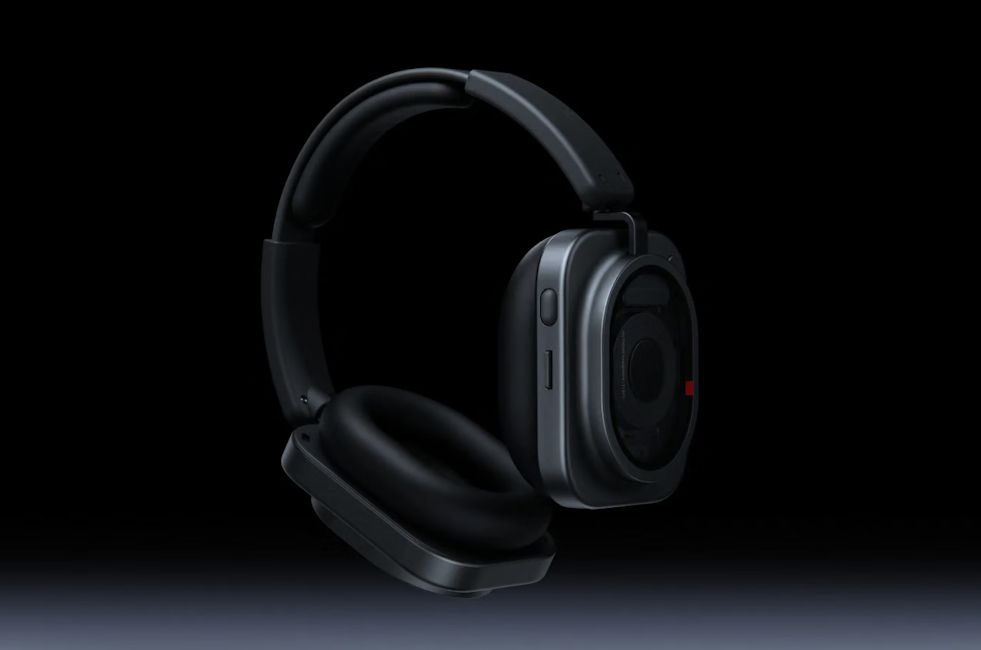 Nothing Headphone 1 Pro design showcased in black Nothing Headphone 1 Pro design showcased in black
