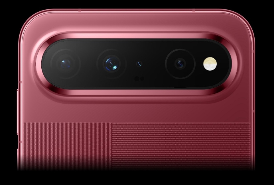 Huawei Pura X View closeup of cameras from the back
