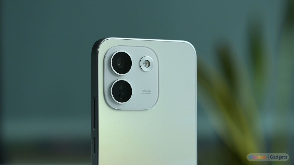 Back view of Redmi Note 17 Pro Max with cameras