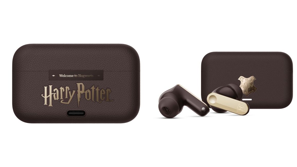 Realme Buds T500 Pro Harry Potter Edition buds and case design showcased Realme Buds T500 Pro Harry Potter Edition buds and case design showcased