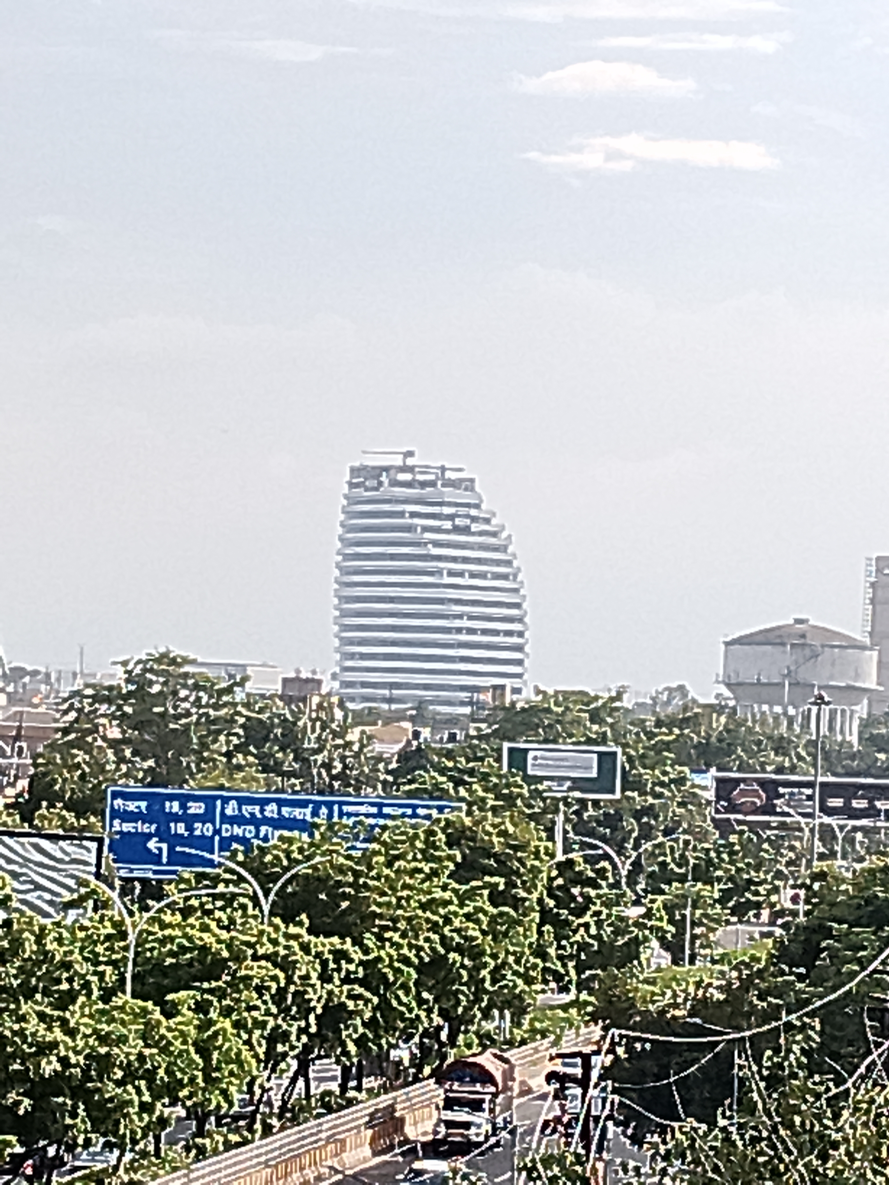 Viral V1 Pro 5G Main camera shot 1