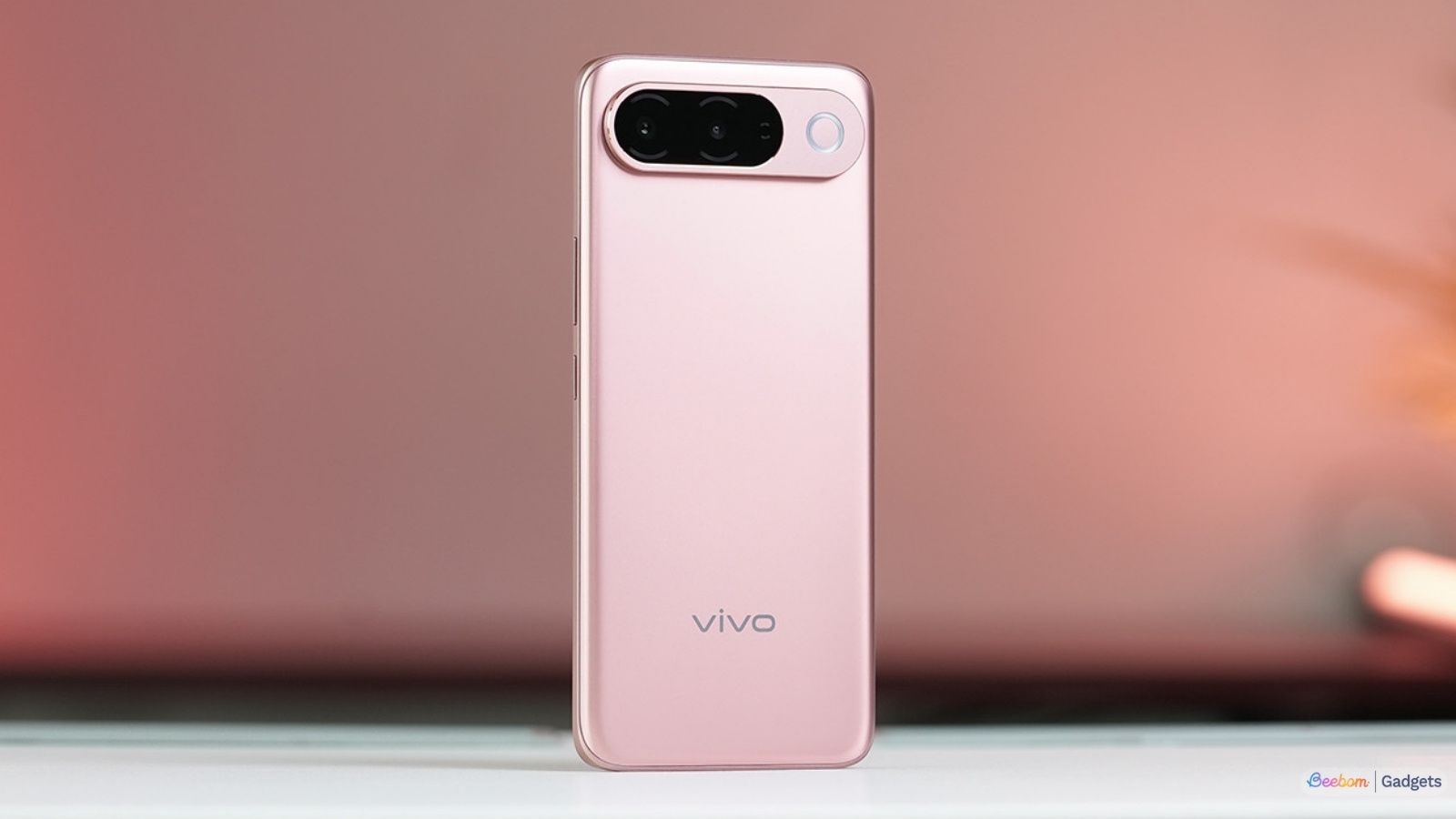 Vivo T5 5G back design showcased from the side a little