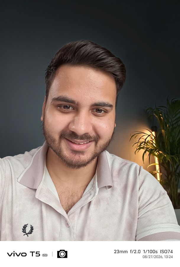 Vivo T5 selfie indoors of a different subject