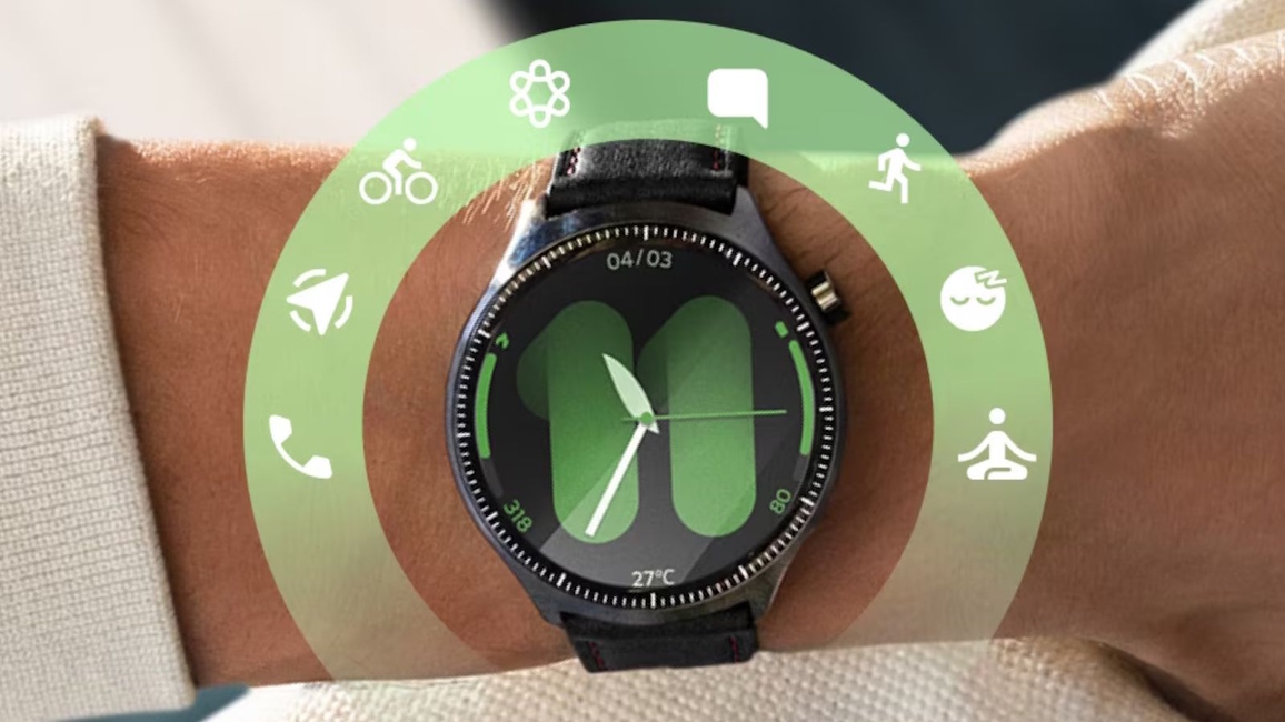 Moto Watch Ultra ships with Wear OS 6