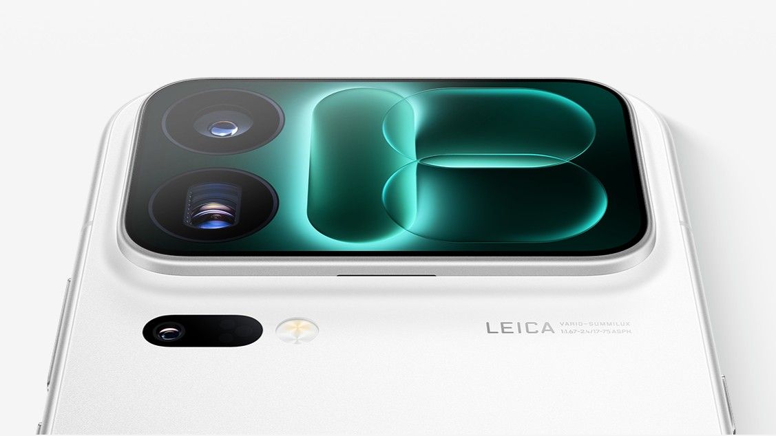 Xiaomi 18 Pro from the back closeup of camera