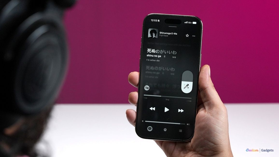 Karaoke feature setting on Apple Music on an iPhone Karaoke feature setting on Apple Music on an iPhone