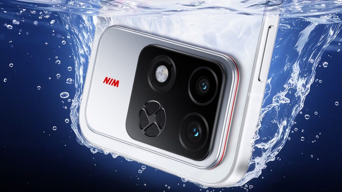 Honor WIN 2 smartphone immersed in water from the back