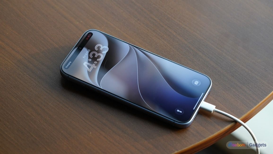 Image of the iPhone 18 pro Max charging