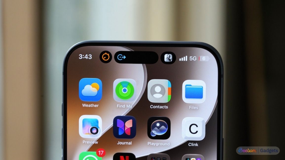 Image showing triple live activities on the iPhone 18 Pro Max