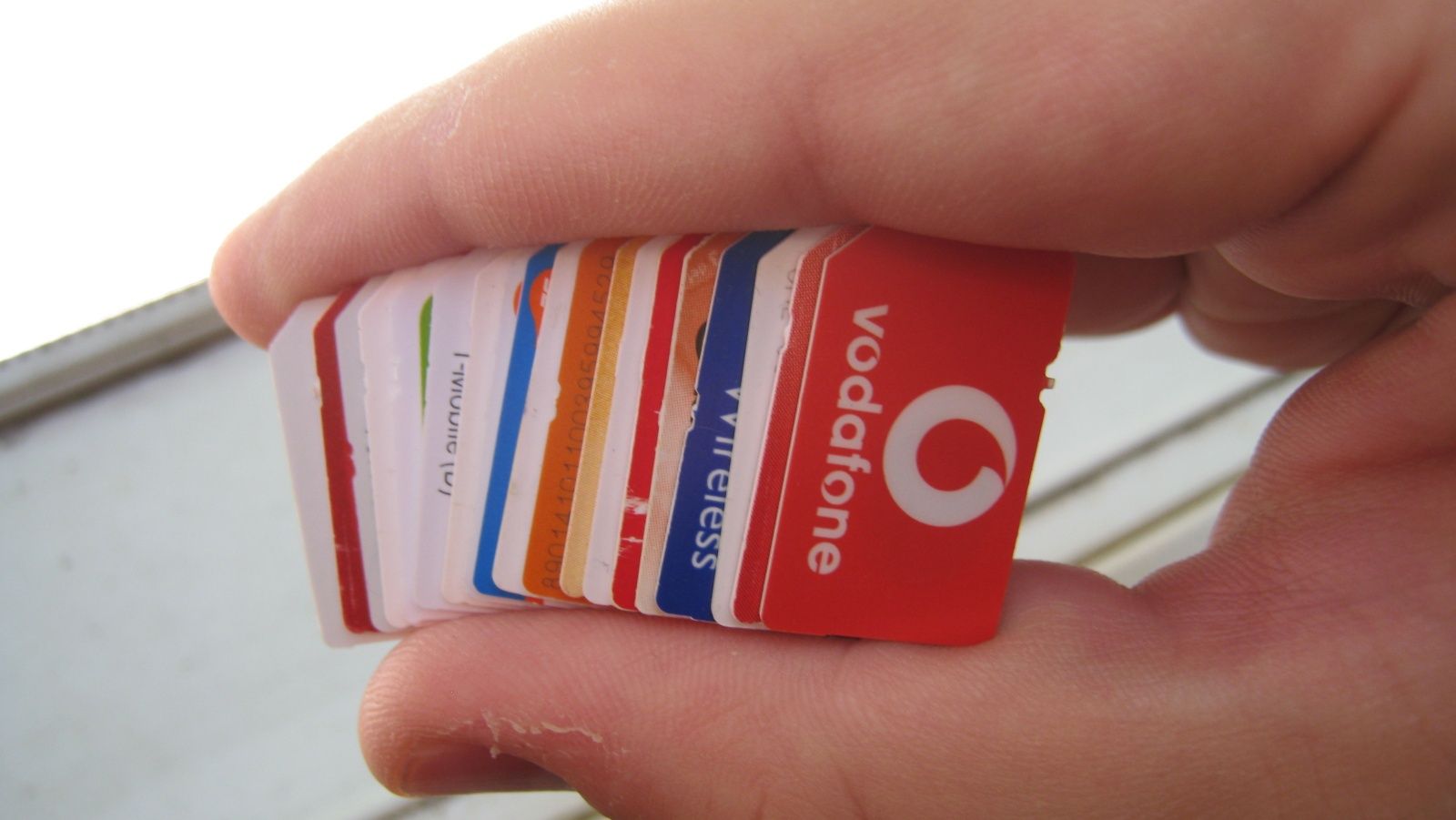 Cover image with SIM cards of private Indian telecom companies that have added millions of new subscribers in September 2026