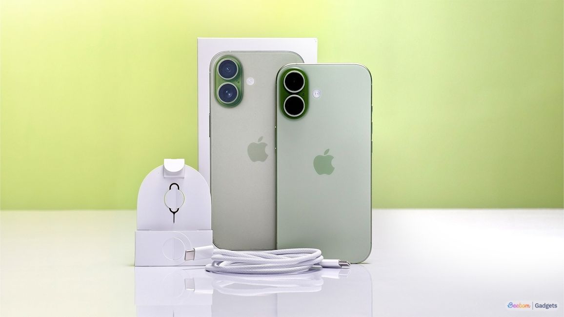 iPhone 17 box and its contents showcased