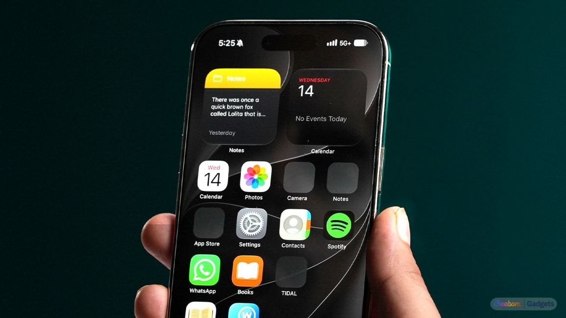 Invisible app icons on iPhone's home screen