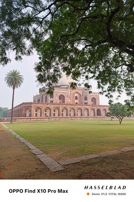 Oppo Find X10 Pro Max photo of a mosque in red brick colour Oppo Find X10 Pro Max photo of a mosque in red brick colour