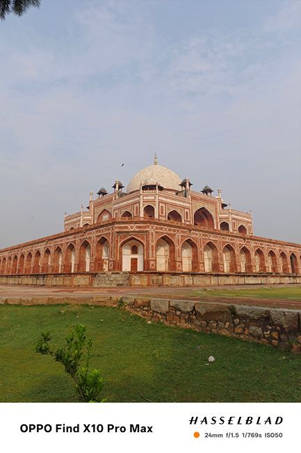 Oppo Find X10 Pro Max photo of a mosque in red brick colour Oppo Find X10 Pro Max photo of a mosque in red brick colour