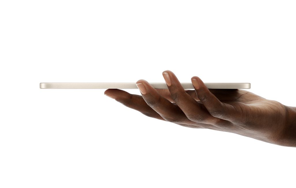 OLED iPad Mini in hand thickness showcased OLED iPad Mini in hand thickness showcased