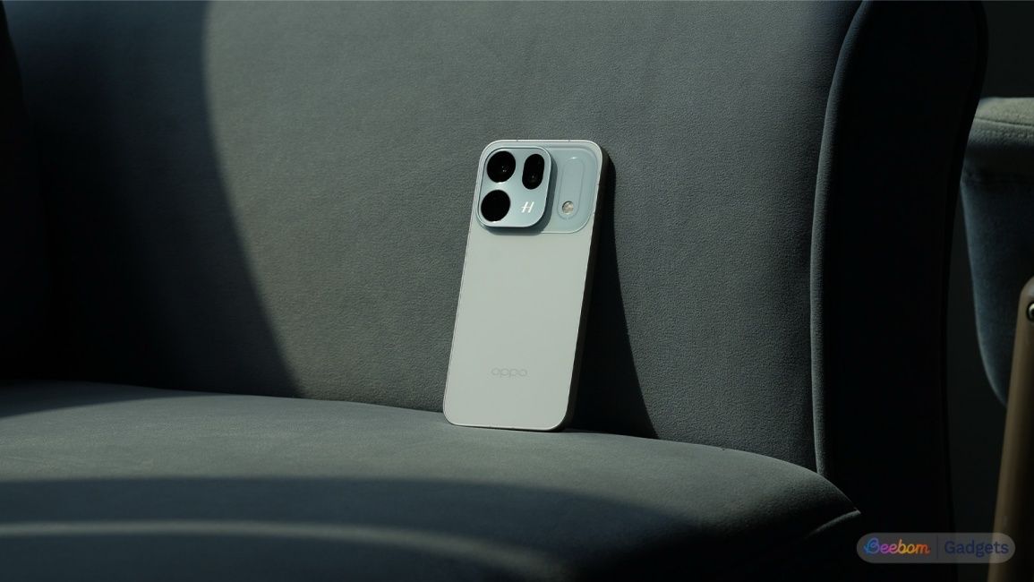 Oppo Find X10 Design from the back 3
