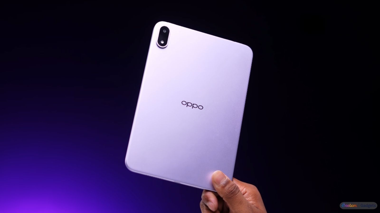 Oppo Pad Mini sleekness showcased while holding it with two fingers