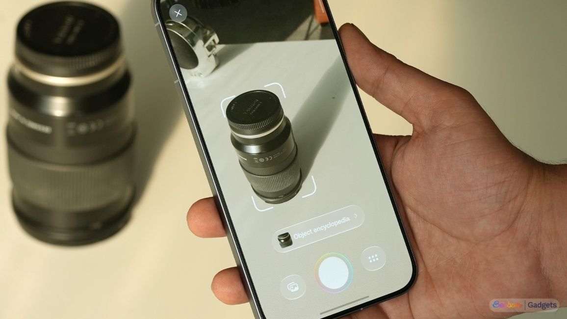 Using Object Encyclopedia on OSee feature on ColorOS 17 to recognise an unknown camera