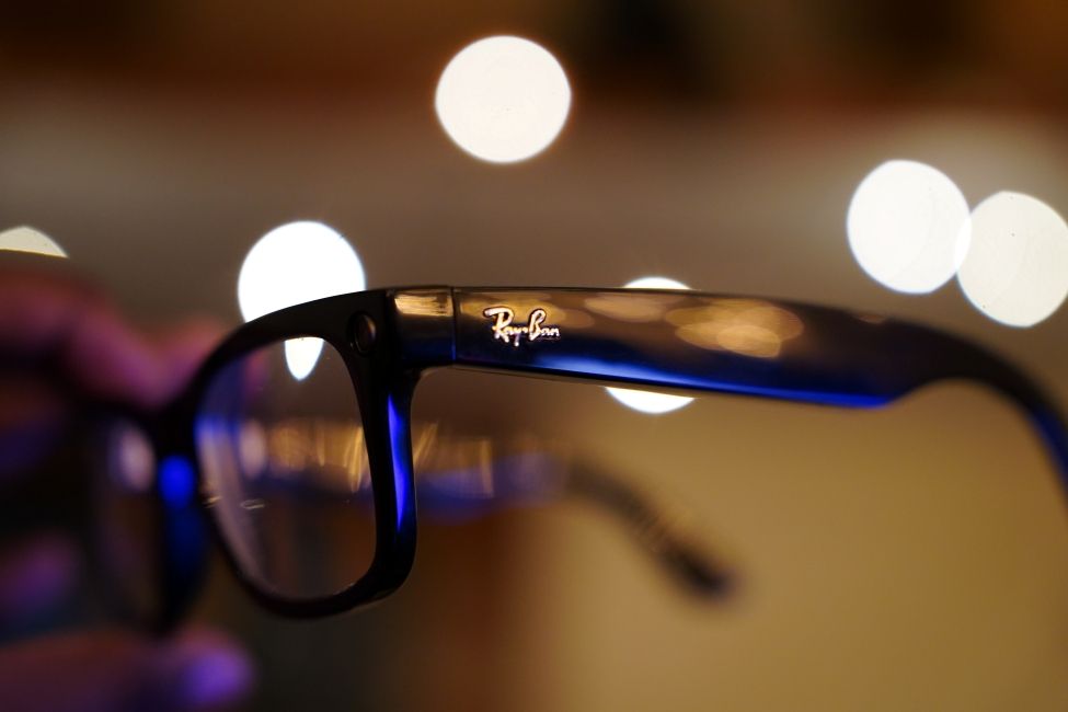 Ray Ban Meta Gen 2 from the sides