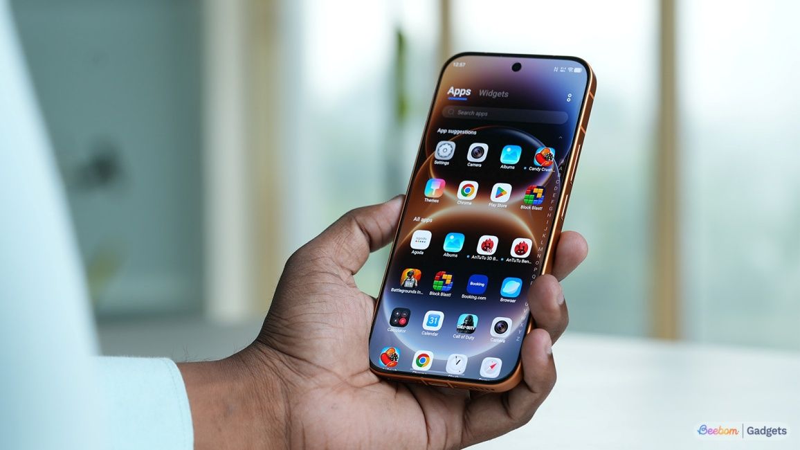 App drawer on the Vivo V80 with some bloatware apps