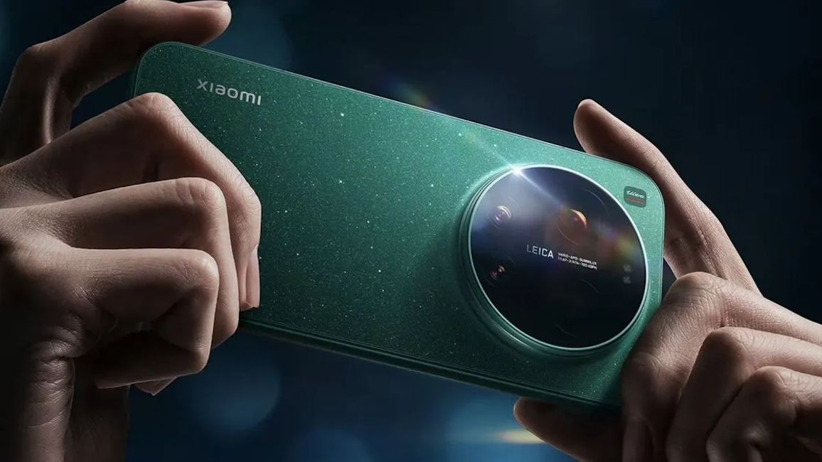 Xiaomi 17 Ultra green back design showcased Xiaomi 17 Ultra green back design showcased