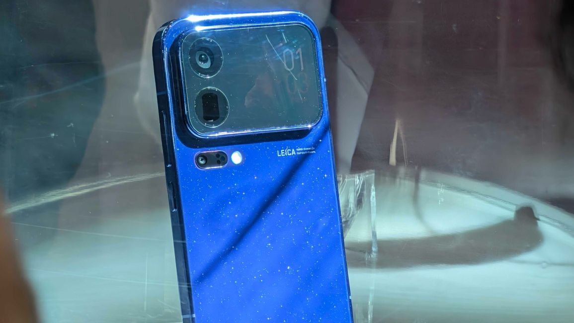 Xiaomi 18 Pro smartphone in blue colourway Xiaomi 18 Pro smartphone in blue colourway